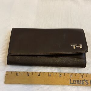 New Tommy brown wallet with check book cover 7”x4”